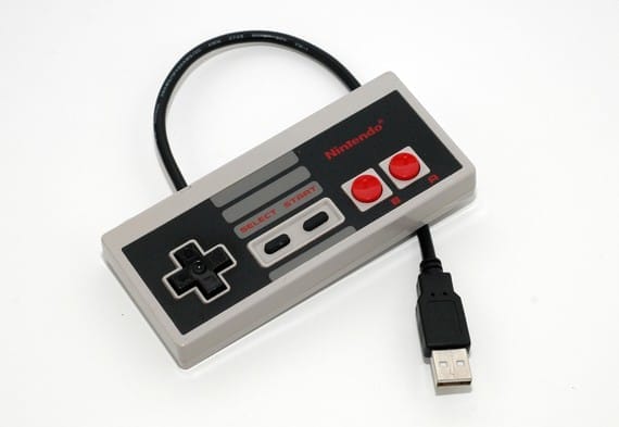 NES-Controller als USB-Stick. (Foto: Etsy)