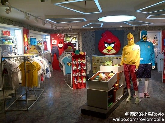 Einladend. Der erste offizielle Angry Birds-Shop. Leider in Shanghai. (Foto: micgadgets)