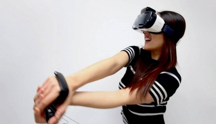 Eine Art Wii-Controller für VR? (Foto: Samsung)