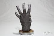 Left 4 Dead: Gruselige Zombie-Hand aus Aluschrott